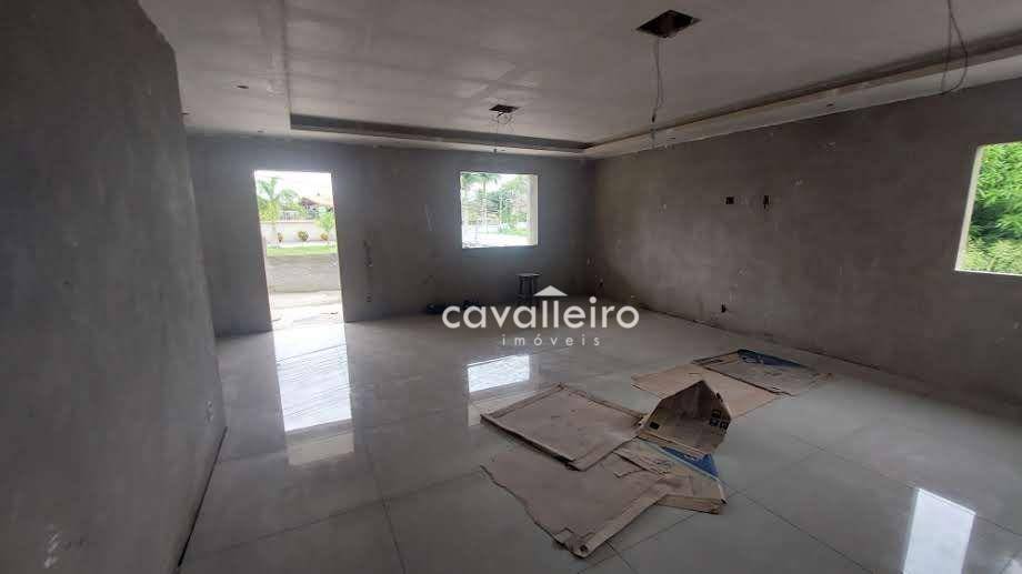 Casa à venda com 3 quartos, 300m² - Foto 4