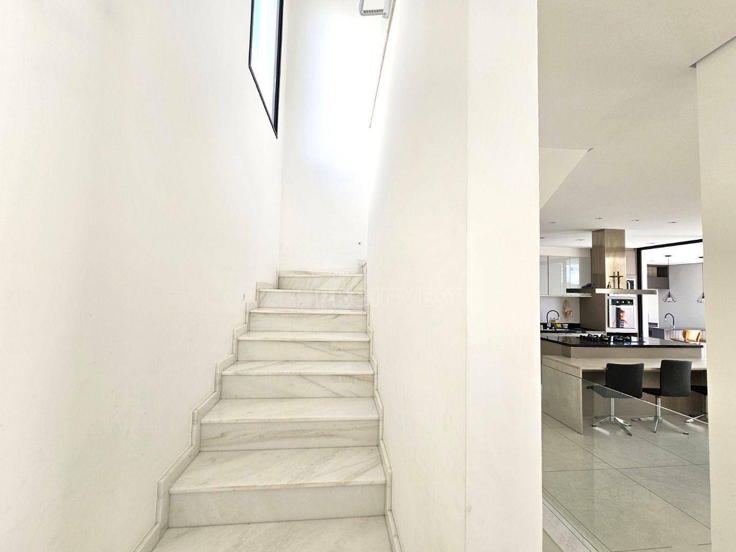 Casa de Condomínio à venda e aluguel com 4 quartos, 307m² - Foto 17