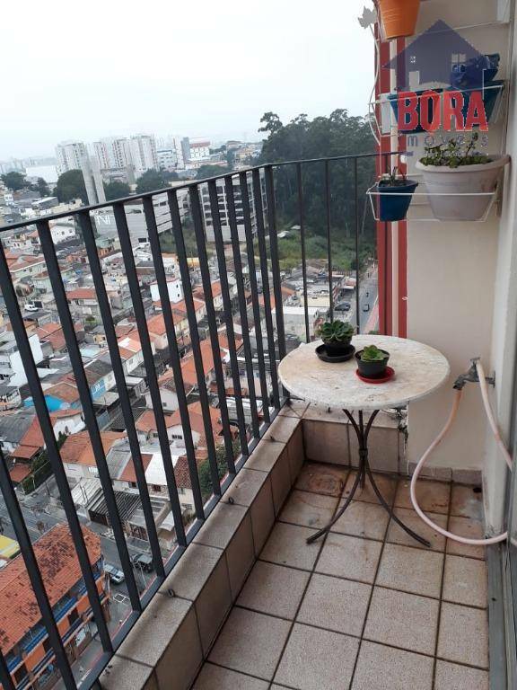 Apartamento à venda com 2 quartos, 62m² - Foto 11