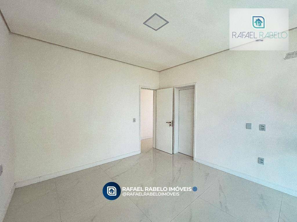 Casa de Condomínio à venda com 4 quartos, 330m² - Foto 19