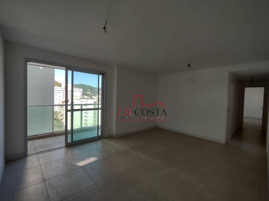 Apartamento à venda com 2 quartos, 82m² - Foto 2