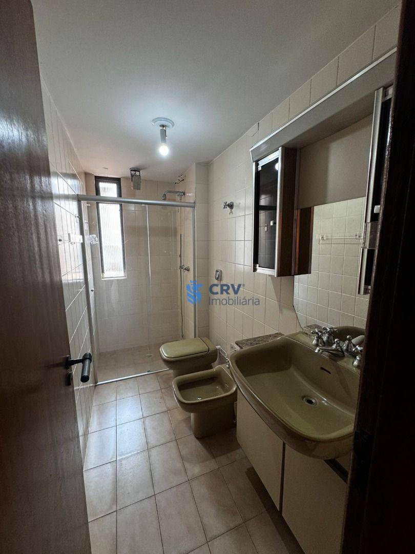 Apartamento para alugar com 3 quartos, 132m² - Foto 7