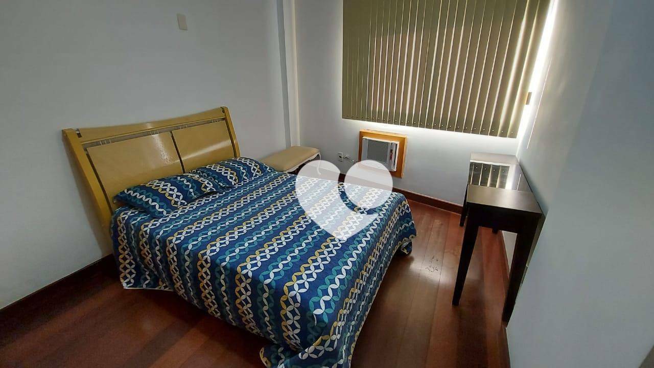 Apartamento à venda com 4 quartos, 230m² - Foto 14