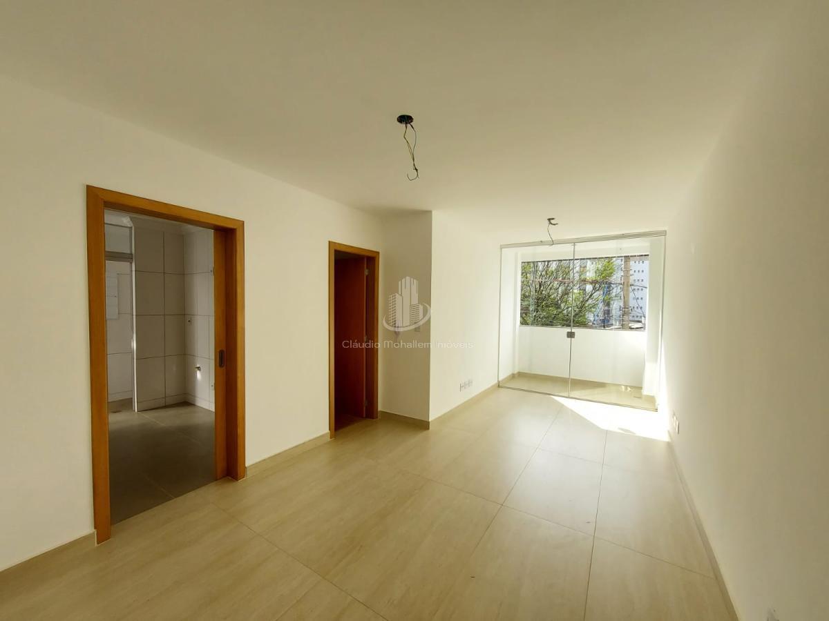 Apartamento à venda com 3 quartos, 125m² - Foto 1