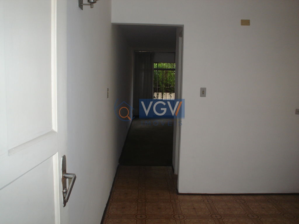 Casa à venda e aluguel com 2 quartos, 130m² - Foto 15