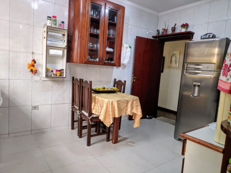 Casa de Condomínio à venda com 4 quartos, 180m² - Foto 5