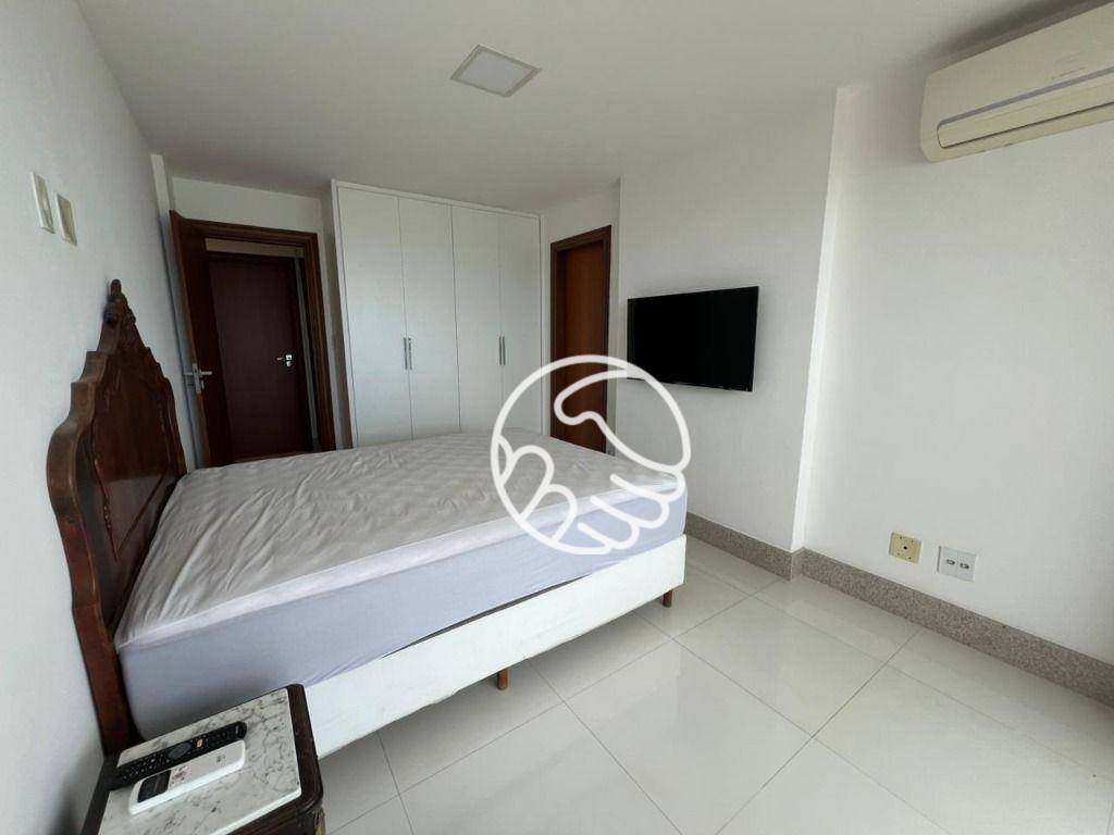 Apartamento para alugar com 3 quartos, 110m² - Foto 12