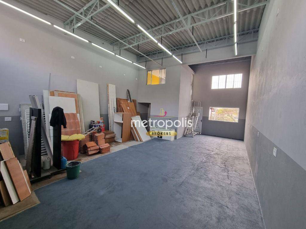 Depósito-Galpão-Armazém para alugar, 121m² - Foto 1