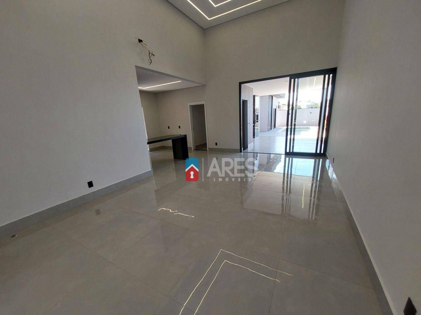 Casa de Condomínio à venda com 3 quartos, 194m² - Foto 4