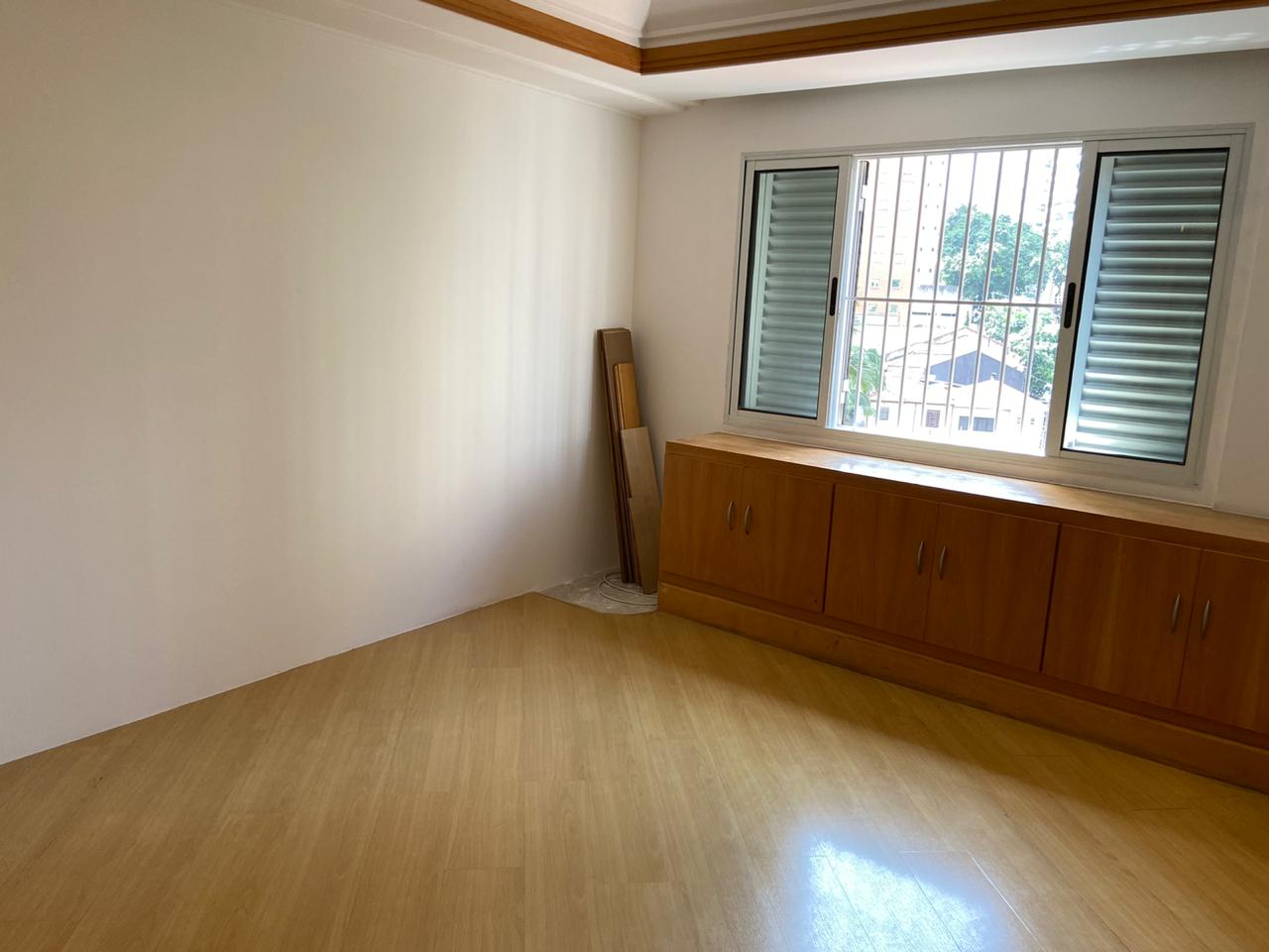 Apartamento à venda com 3 quartos, 188m² - Foto 1