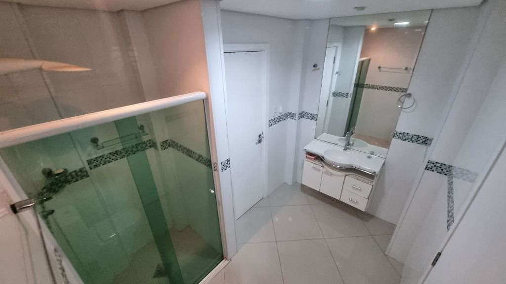 Apartamento à venda com 4 quartos, 180m² - Foto 24