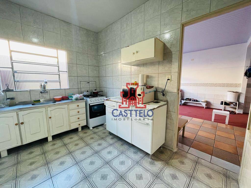 Casa à venda com 5 quartos, 170m² - Foto 17