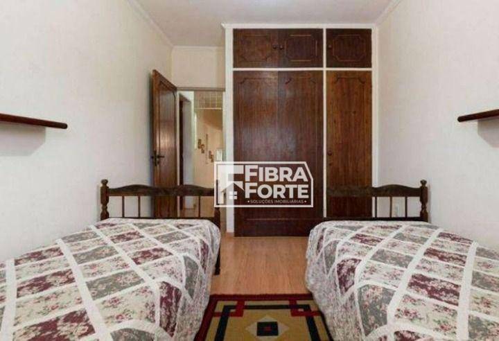 Casa à venda com 4 quartos, 249m² - Foto 15