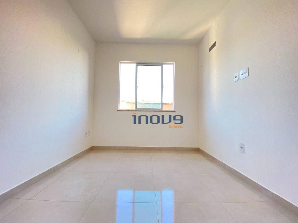 Casa à venda com 4 quartos, 131m² - Foto 11