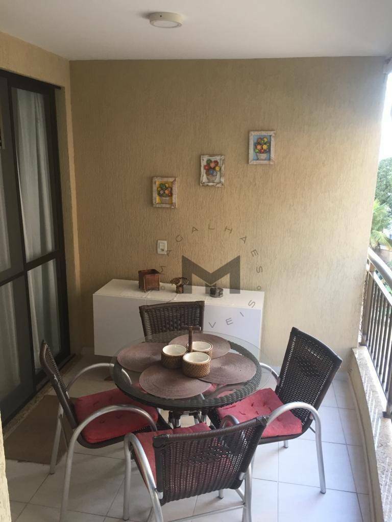 Apartamento à venda com 3 quartos, 98m² - Foto 3