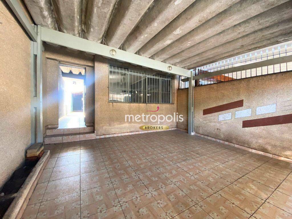 Sobrado à venda com 3 quartos, 200m² - Foto 2