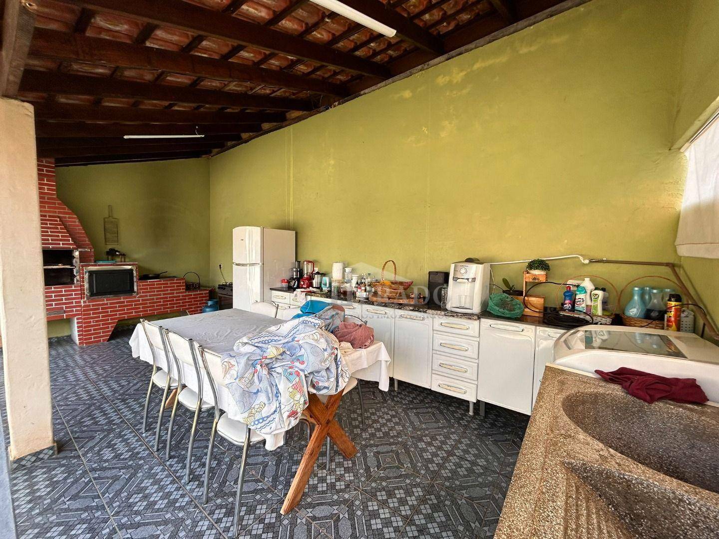 Casa à venda com 3 quartos, 200m² - Foto 23