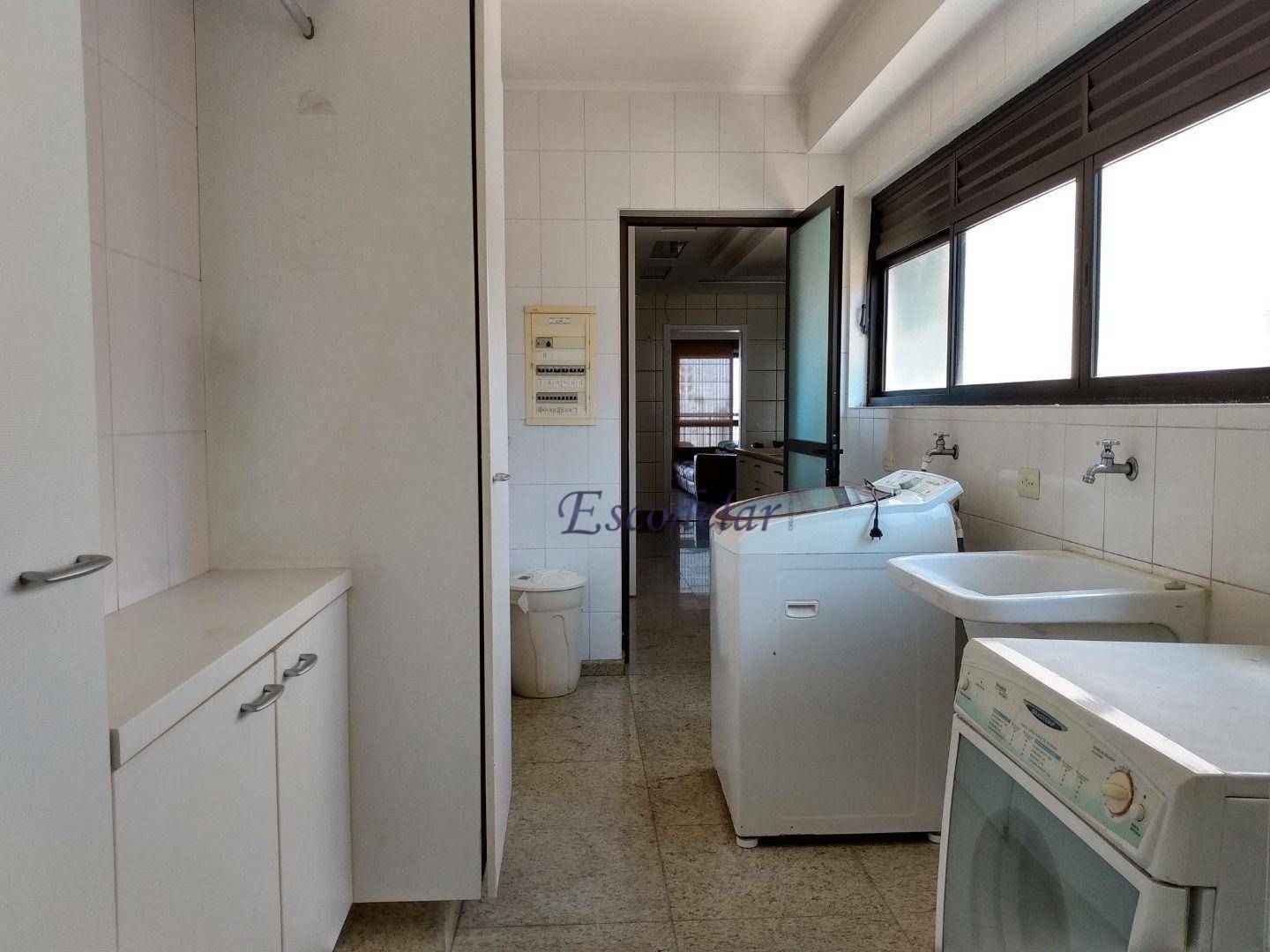 Apartamento à venda com 3 quartos, 165m² - Foto 16