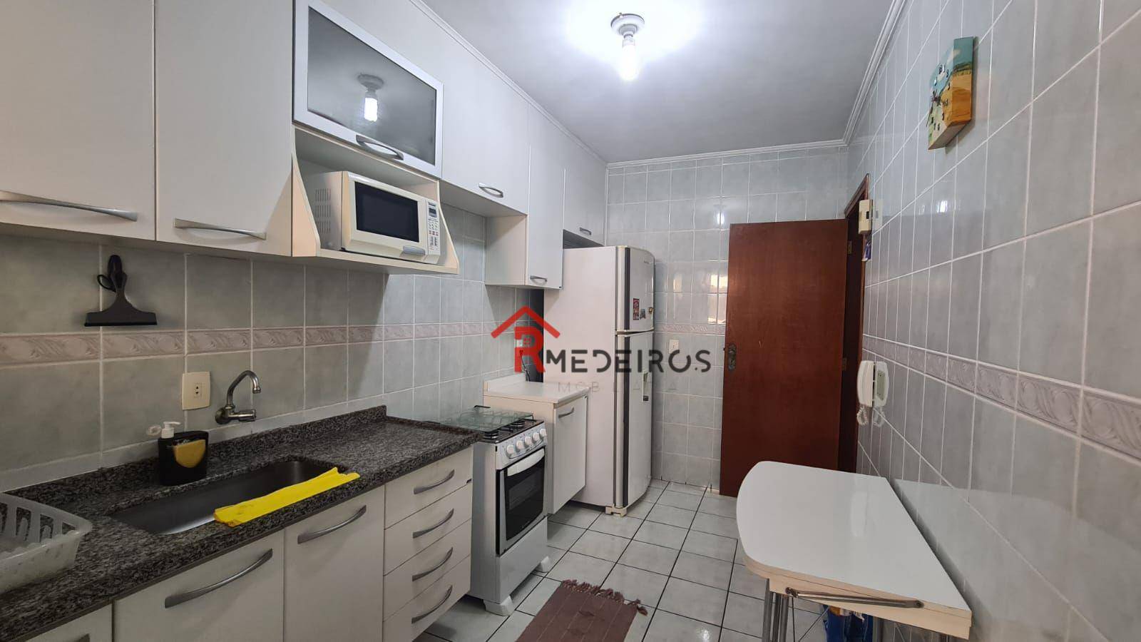 Apartamento à venda com 2 quartos, 75m² - Foto 9