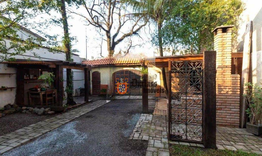 Casa à venda com 3 quartos, 250m² - Foto 6