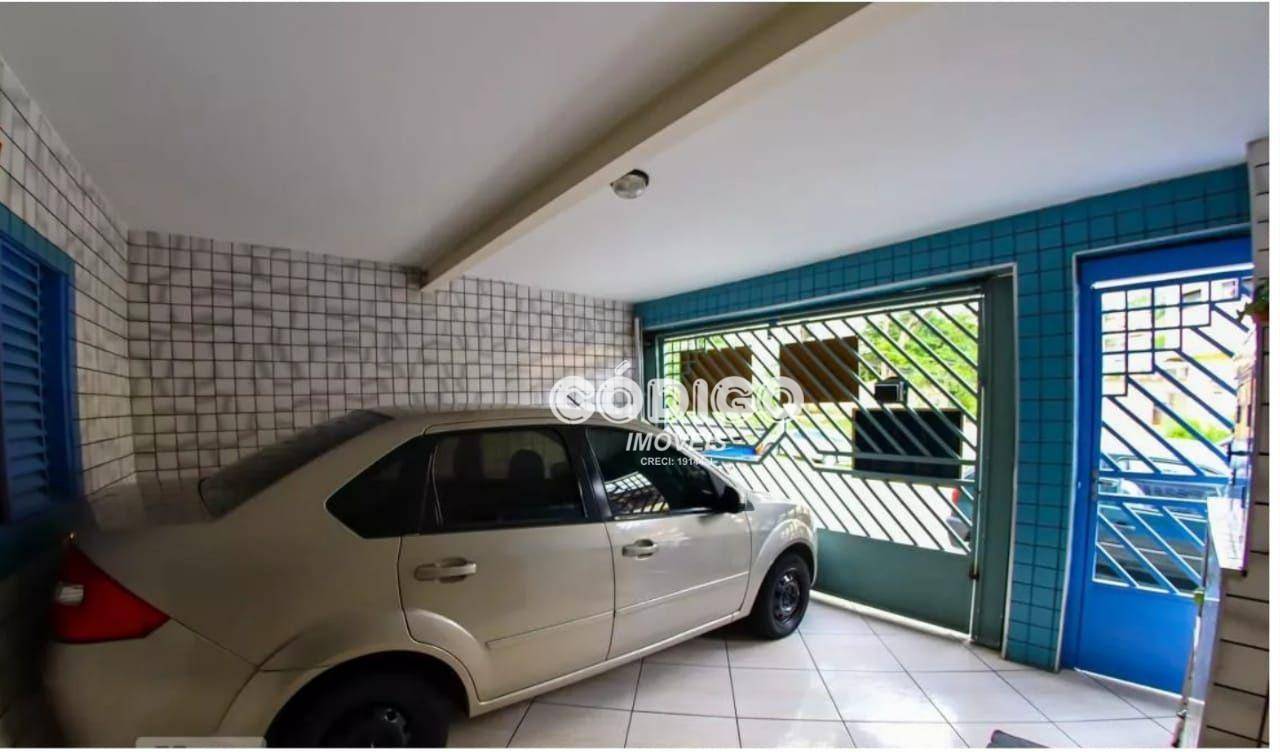 Sobrado à venda com 3 quartos, 170m² - Foto 1