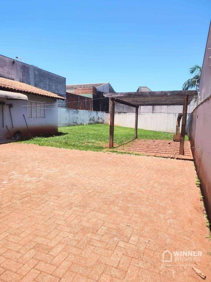 Casa à venda com 5 quartos, 203m² - Foto 20