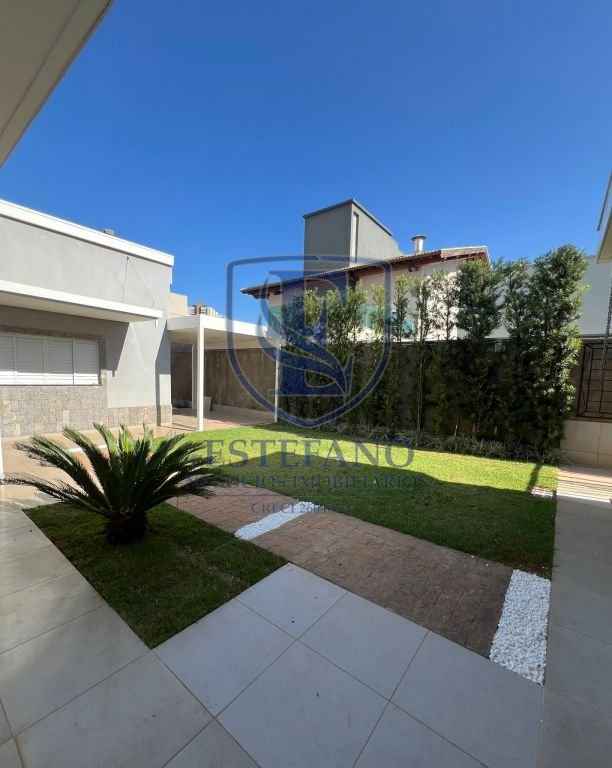 Casa para alugar com 4 quartos, 570m² - Foto 13