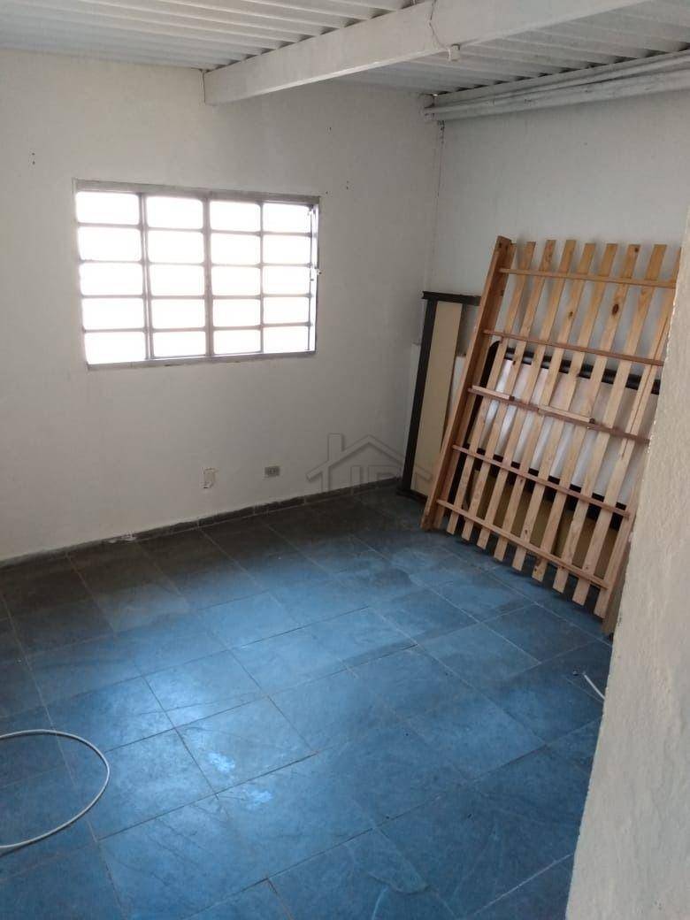 Casa para alugar com 1 quarto, 30m² - Foto 2