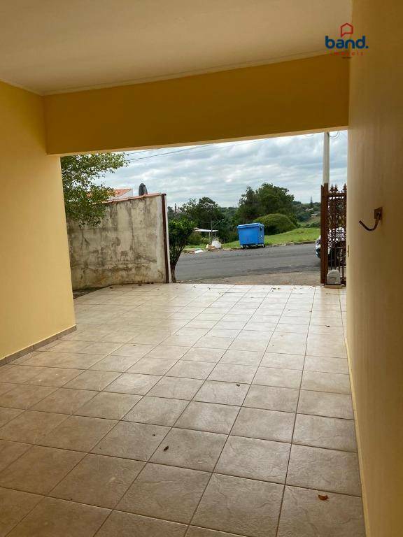 Casa à venda com 3 quartos, 200m² - Foto 14