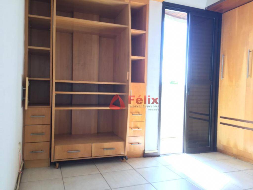 Apartamento à venda com 3 quartos, 90m² - Foto 17