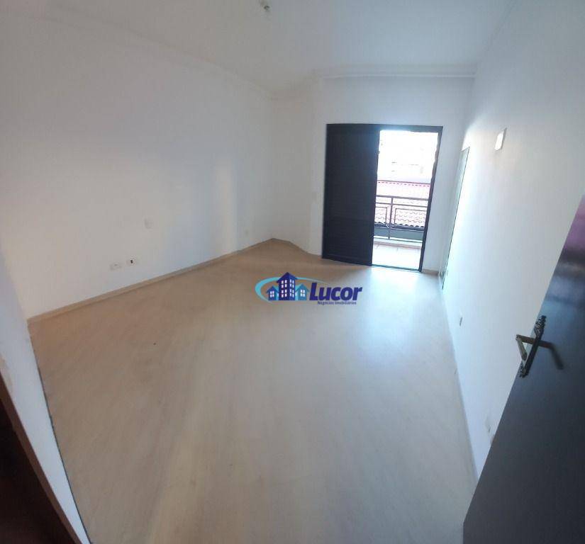 Sobrado à venda com 3 quartos, 354m² - Foto 4