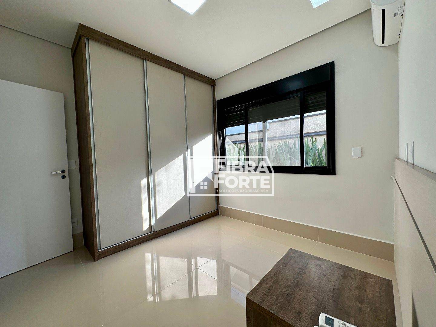 Casa à venda e aluguel com 4 quartos, 320m² - Foto 9