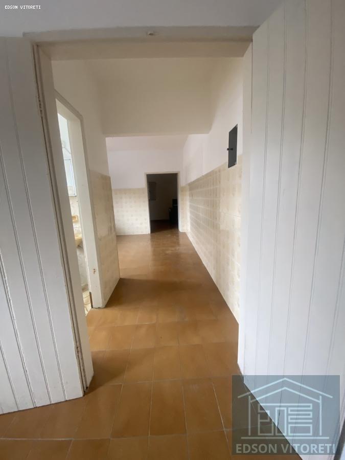 Casa à venda com 1 quarto, 78m² - Foto 17
