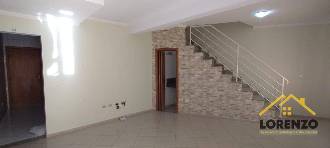 Sobrado à venda com 3 quartos, 102m² - Foto 2