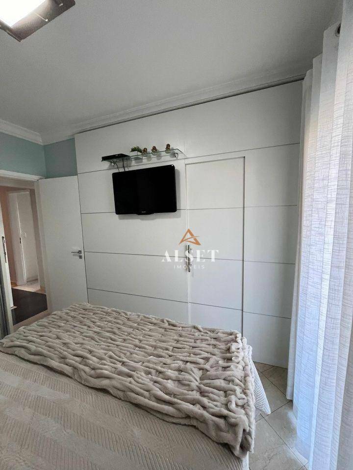 Apartamento à venda com 3 quartos, 87m² - Foto 15