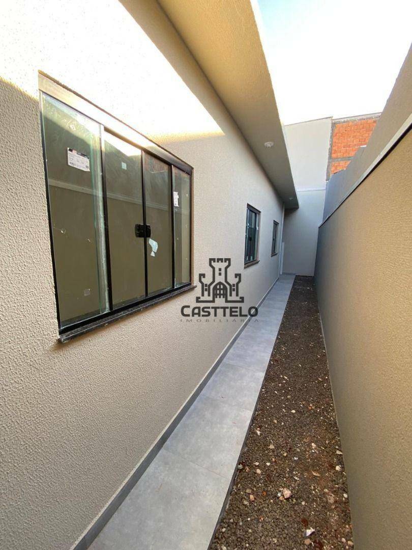 Casa à venda com 3 quartos, 81m² - Foto 11