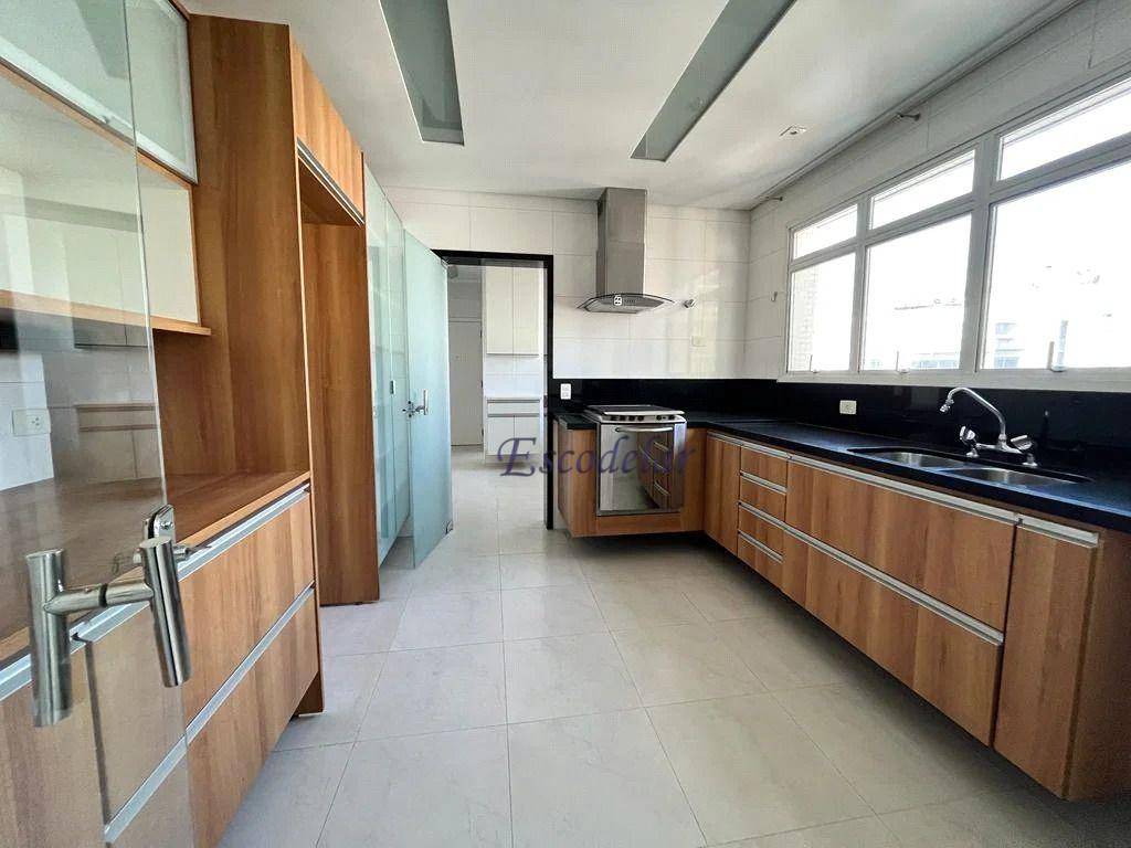 Apartamento à venda com 3 quartos, 200m² - Foto 16