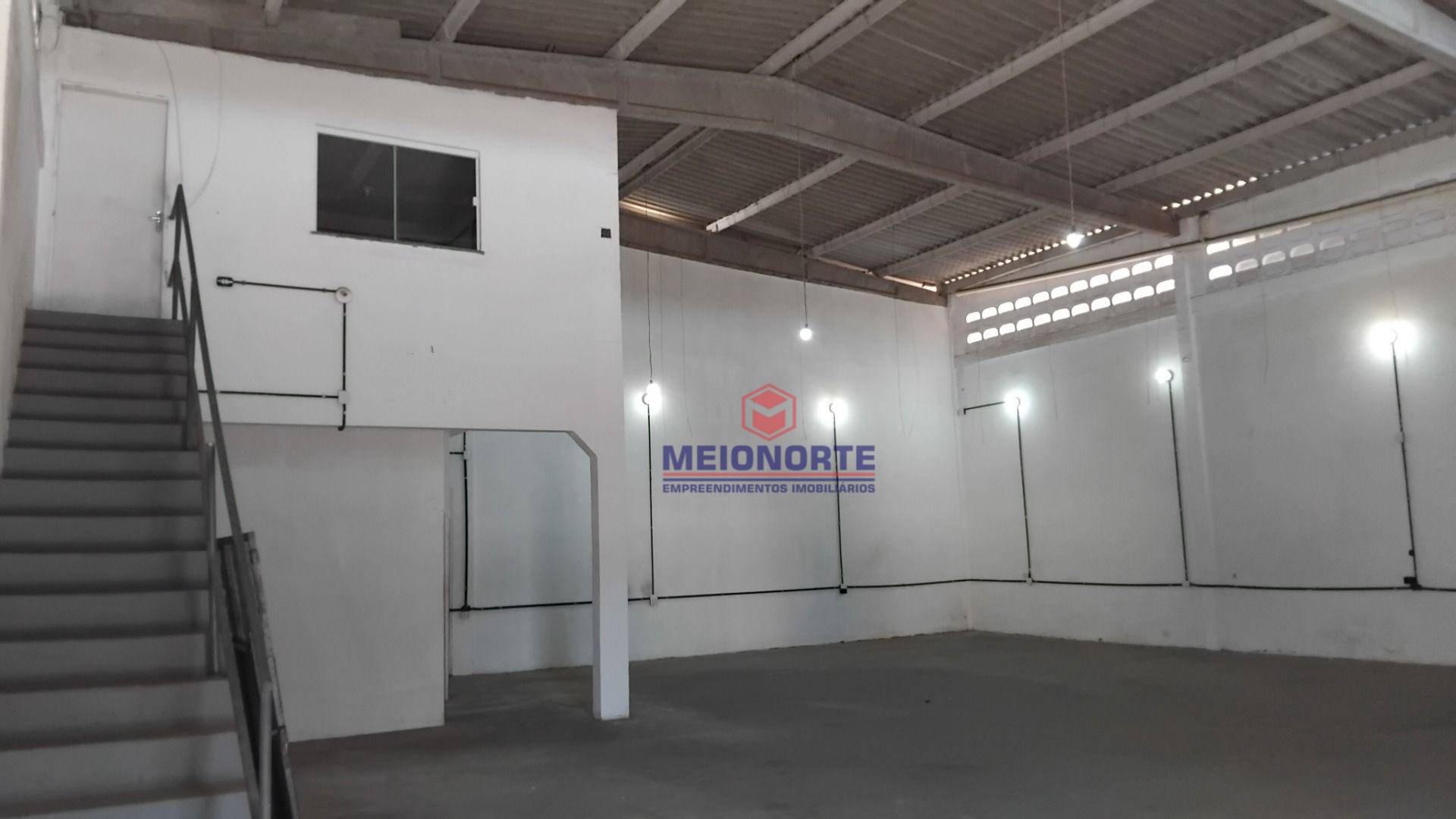 Depósito-Galpão, 240 m² - Foto 2