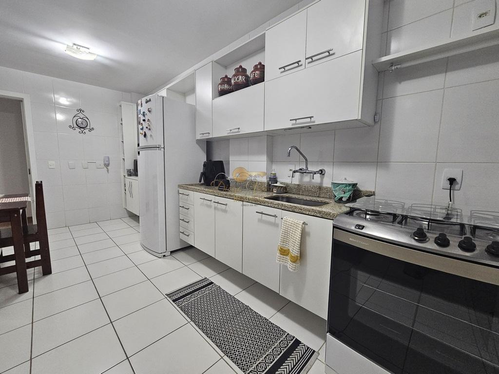 Apartamento à venda com 3 quartos, 138m² - Foto 18