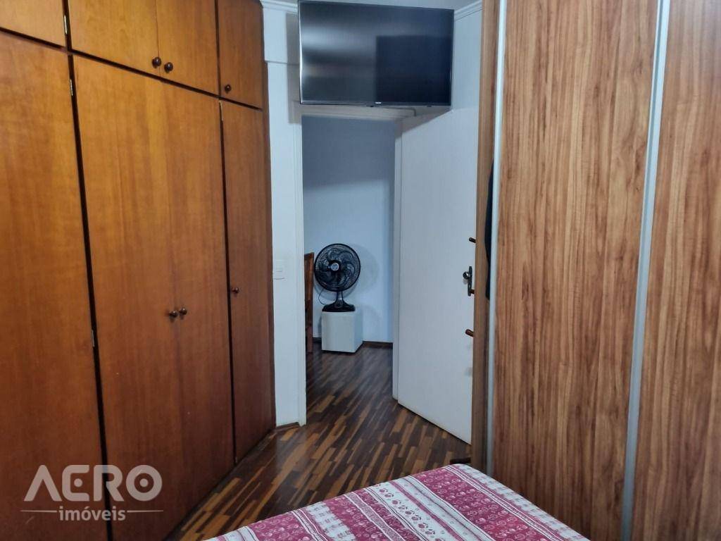 Apartamento à venda com 2 quartos, 60m² - Foto 7