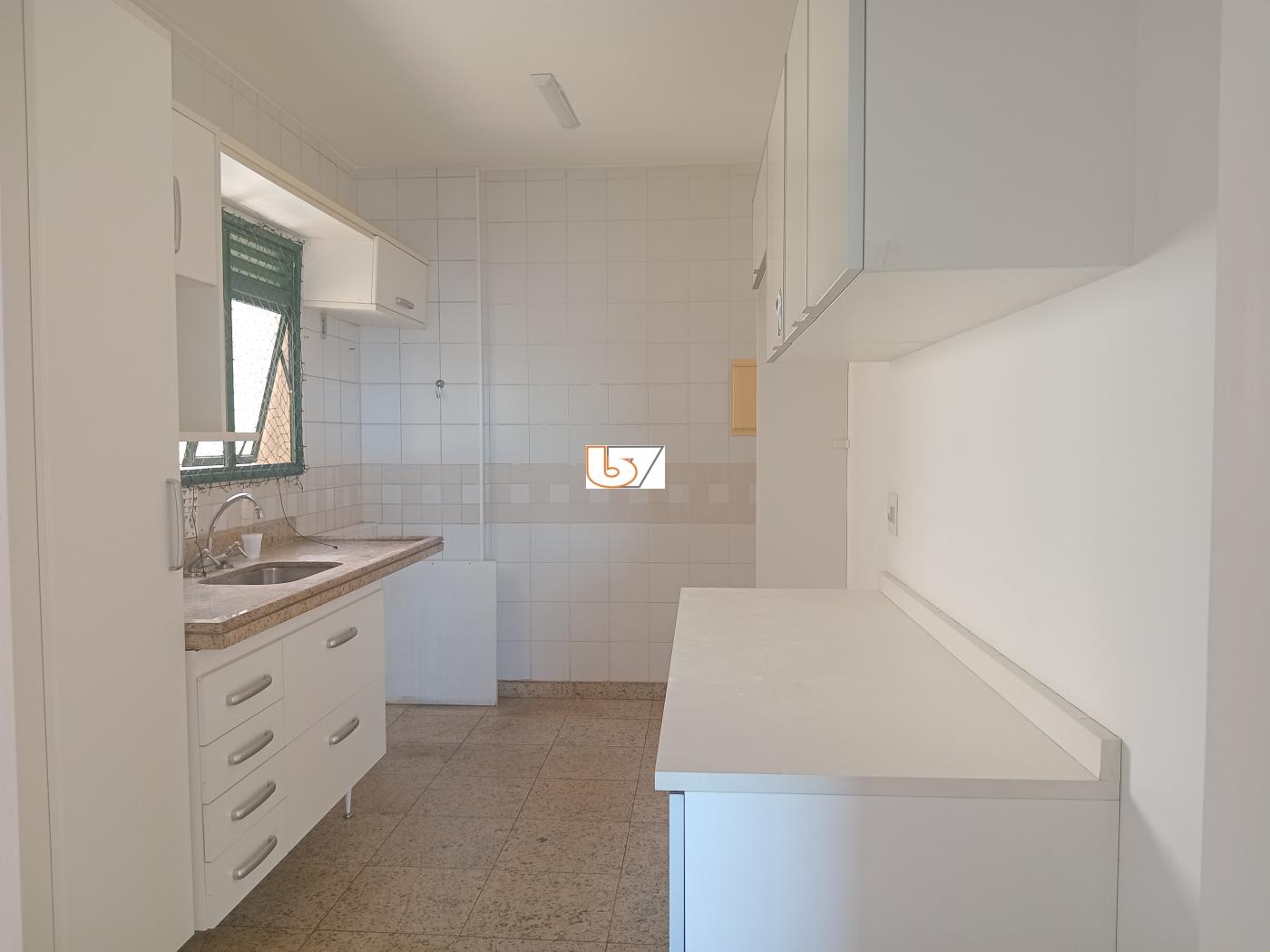 Apartamento para alugar com 3 quartos, 96m² - Foto 16