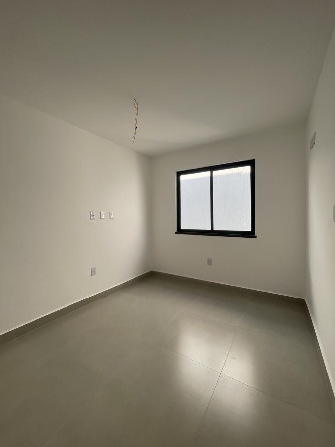 Casa à venda com 3 quartos, 240m² - Foto 10