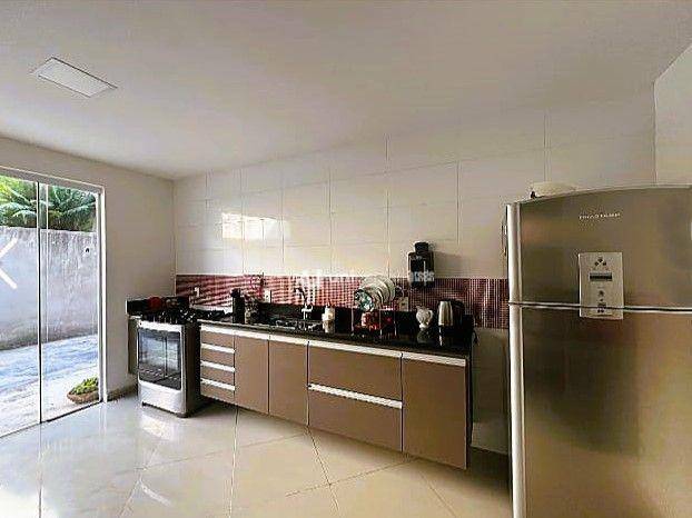 Casa de Condomínio à venda com 4 quartos, 289m² - Foto 5