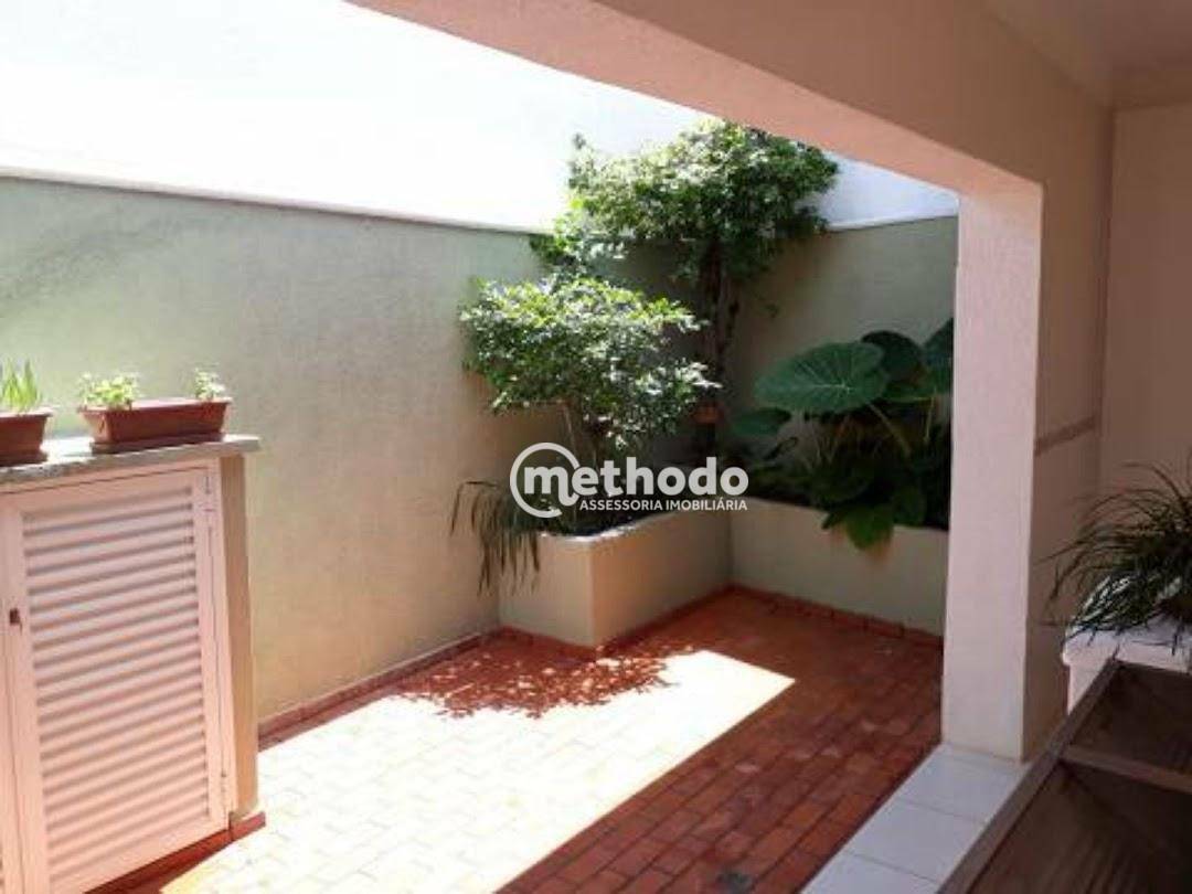 Casa à venda com 4 quartos, 327m² - Foto 15