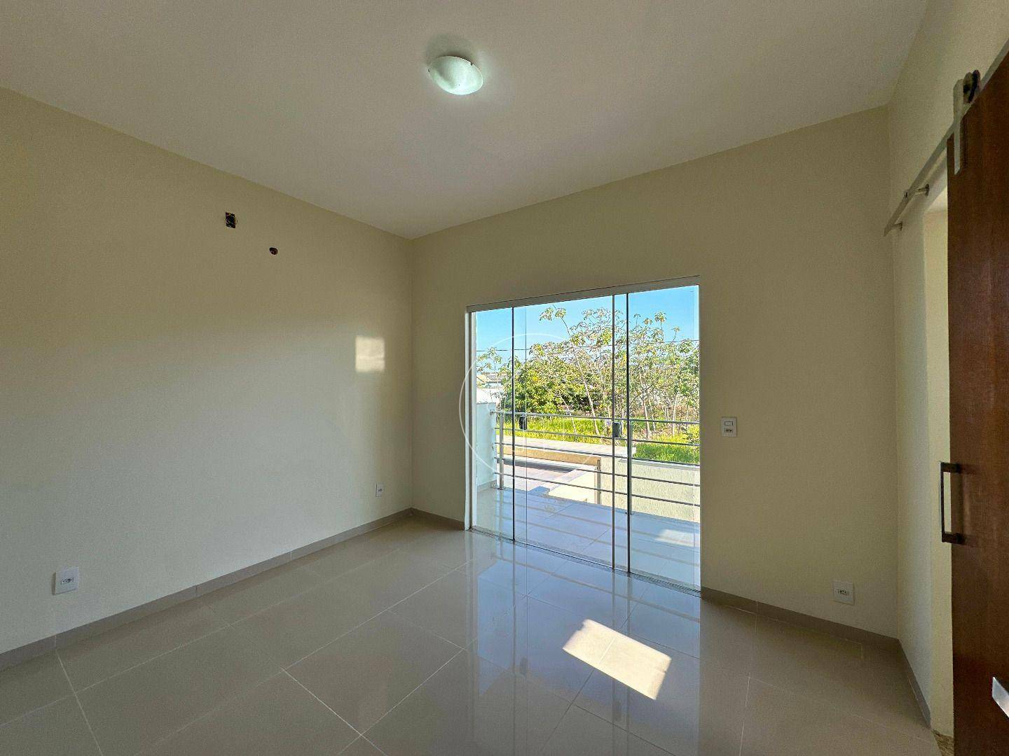 Casa à venda com 3 quartos, 200m² - Foto 15