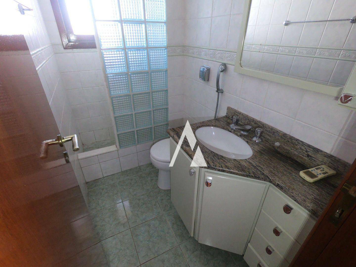 Apartamento para alugar com 2 quartos, 75m² - Foto 20