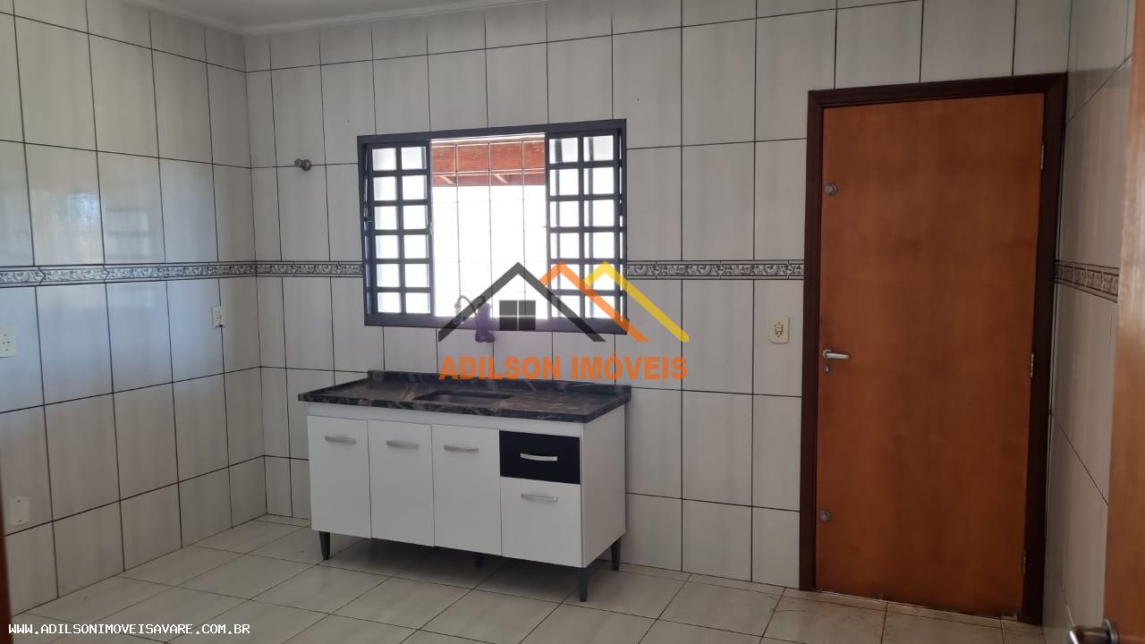 Casa à venda com 2 quartos, 89m² - Foto 3