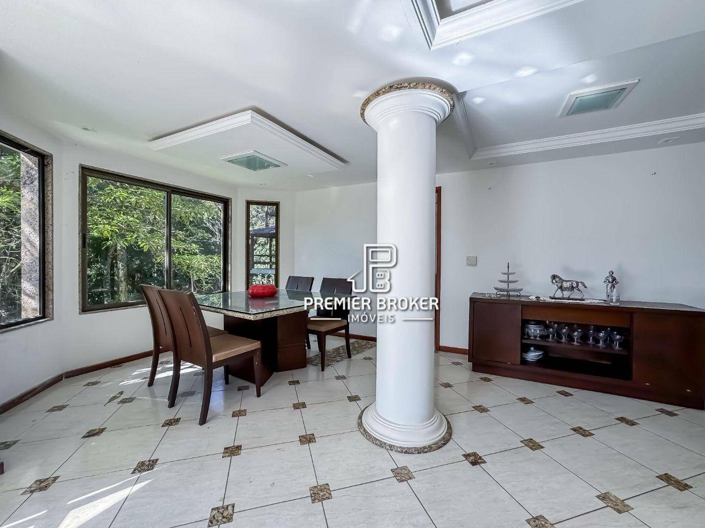 Casa de Condomínio à venda com 5 quartos, 213m² - Foto 9