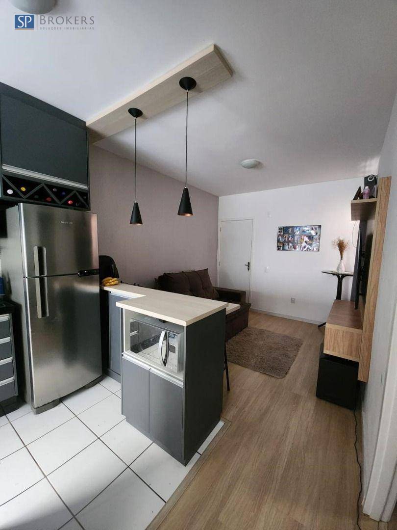 Apartamento à venda com 2 quartos, 43m² - Foto 4