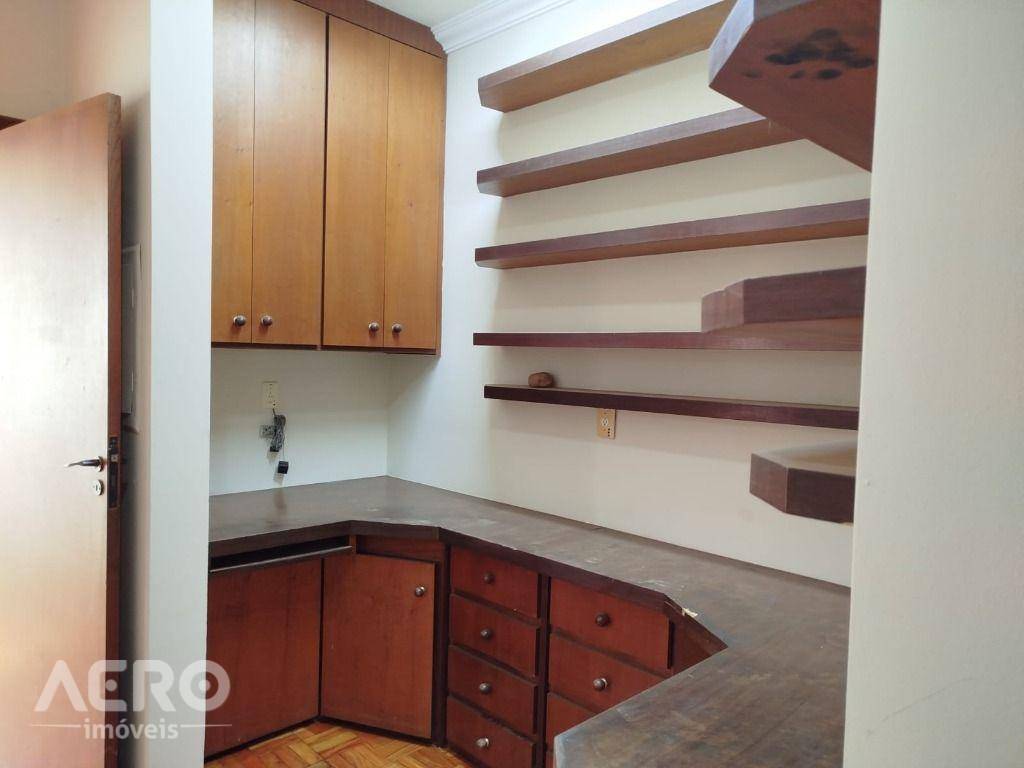 Casa para alugar com 3 quartos, 184m² - Foto 25